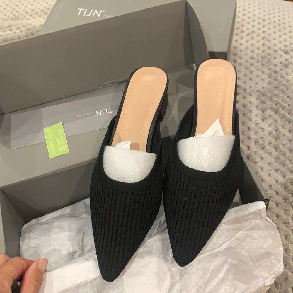 NEW MULES NEVER WORN